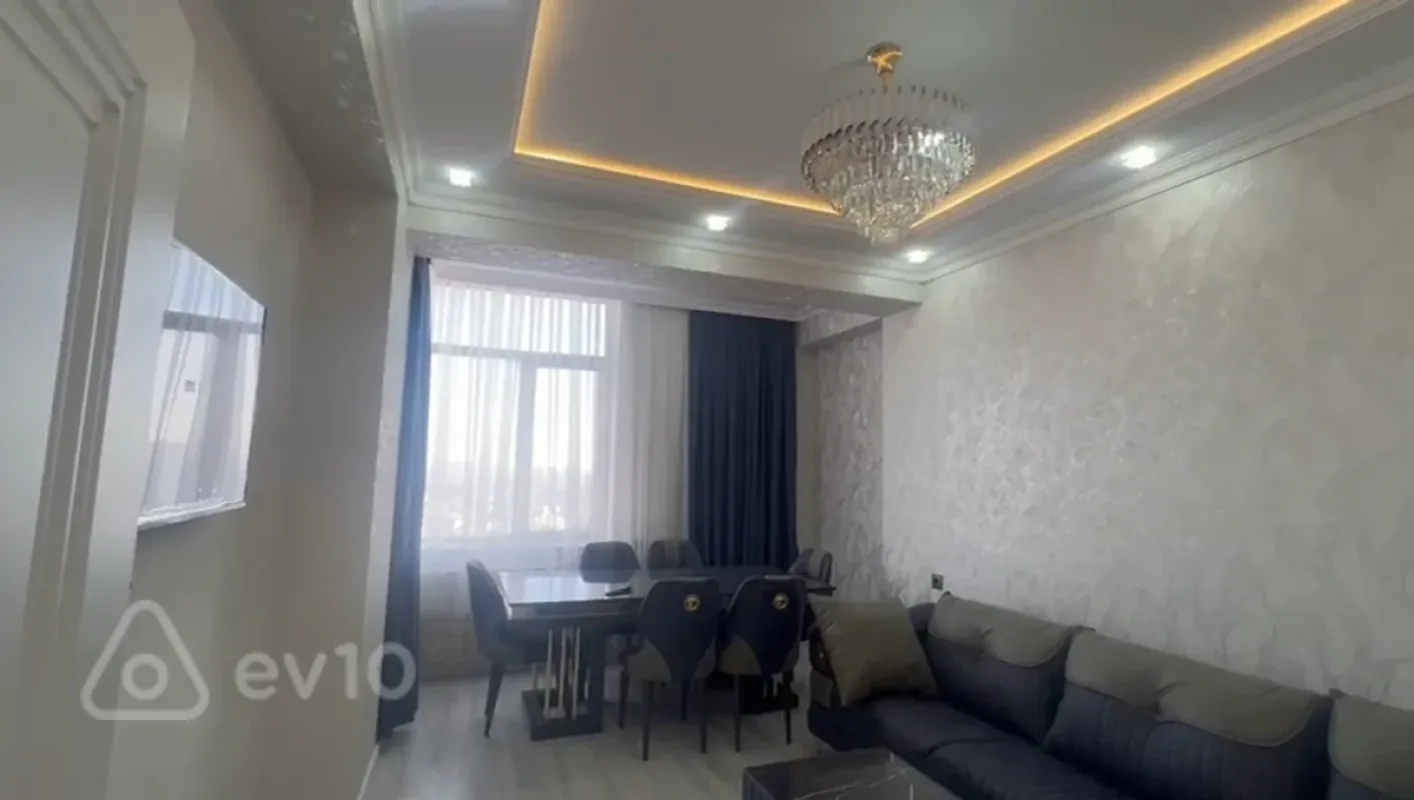 Kirayə verilir 2 otaqlı yeni tikili 67 m²