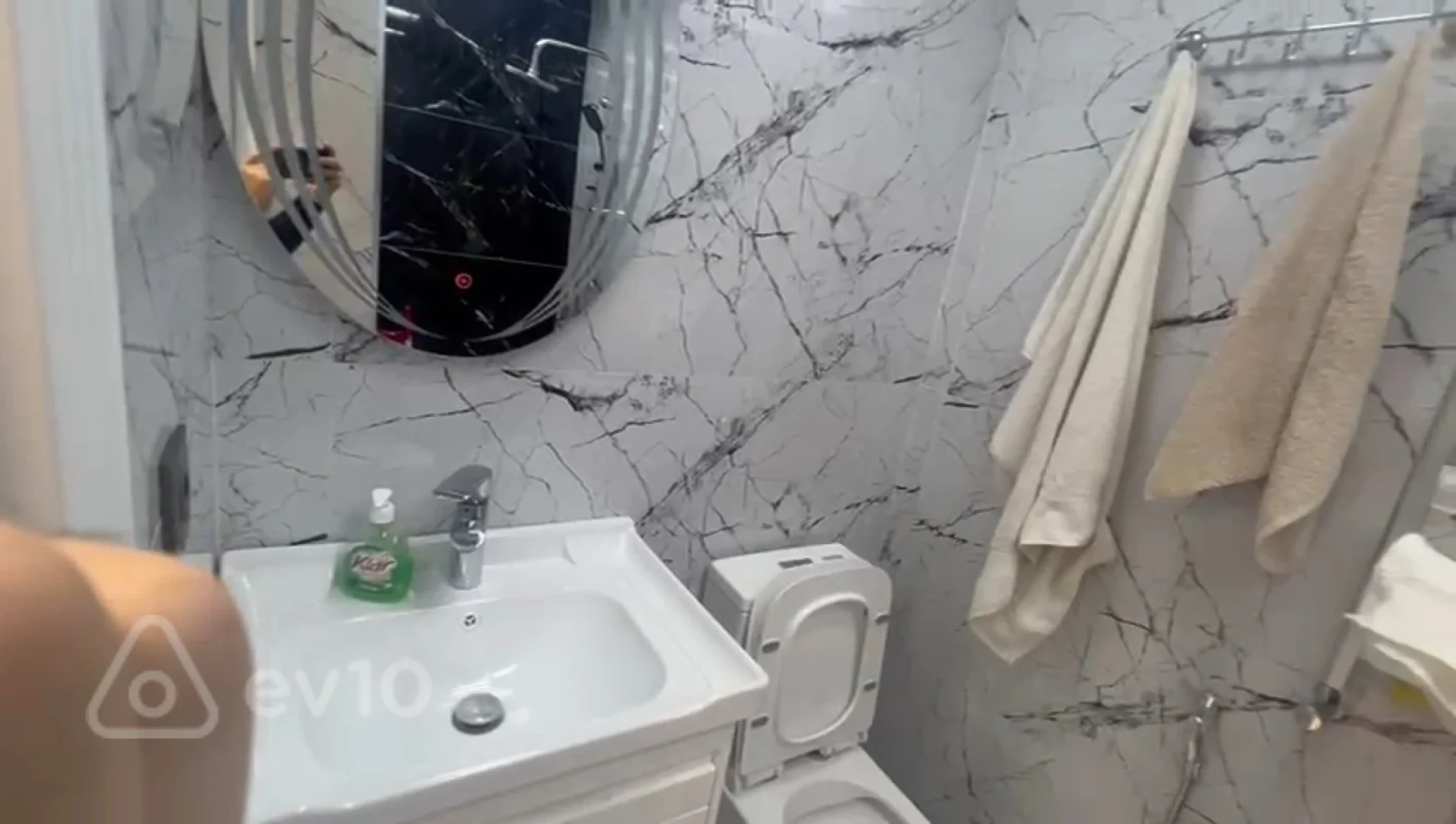 Kirayə verilir 2 otaqlı yeni tikili 67 m²