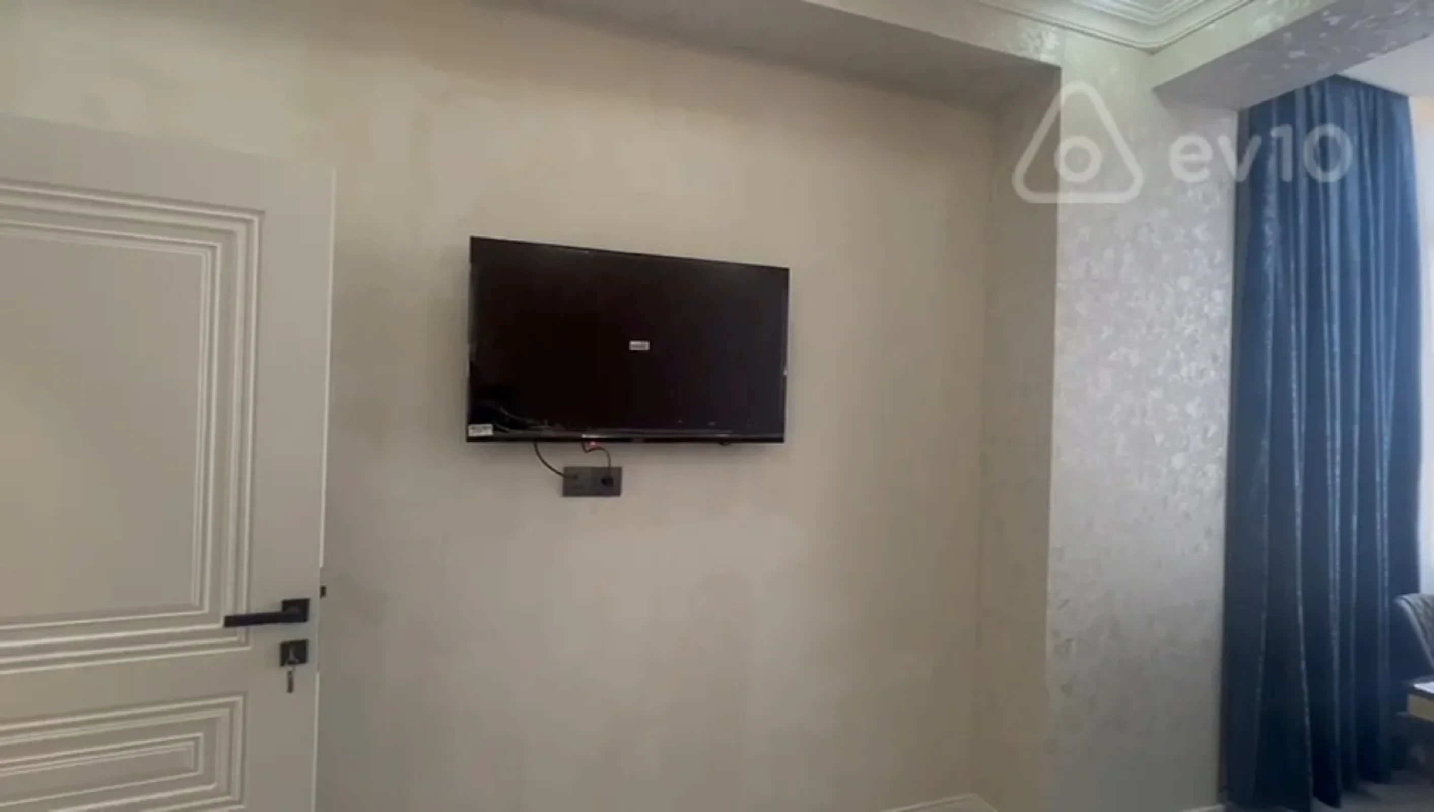 Kirayə verilir 2 otaqlı yeni tikili 67 m²