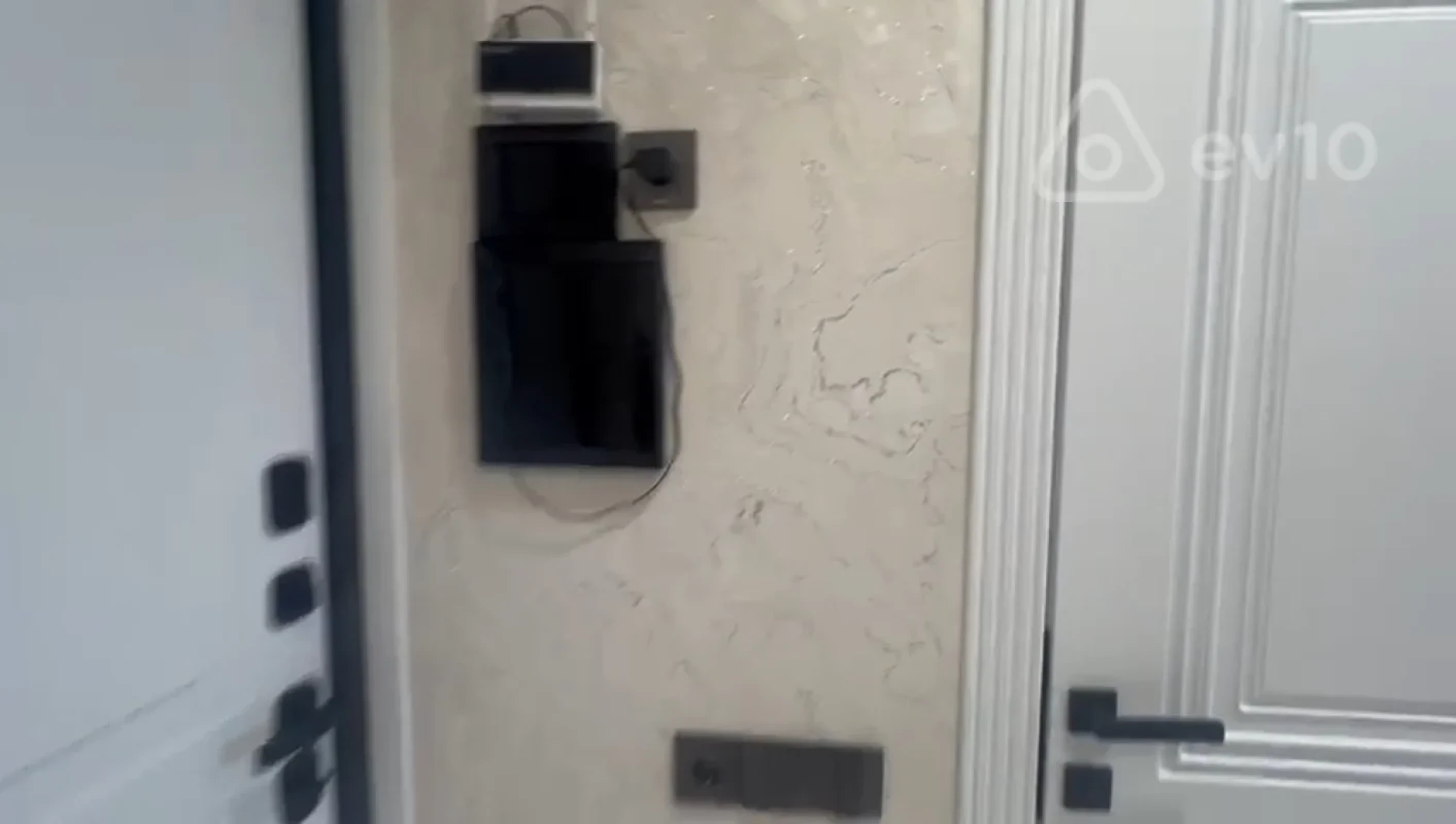 Kirayə verilir 2 otaqlı yeni tikili 67 m²