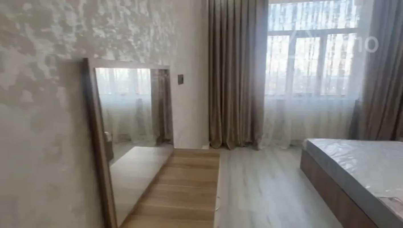 Kirayə verilir 2 otaqlı yeni tikili 67 m²