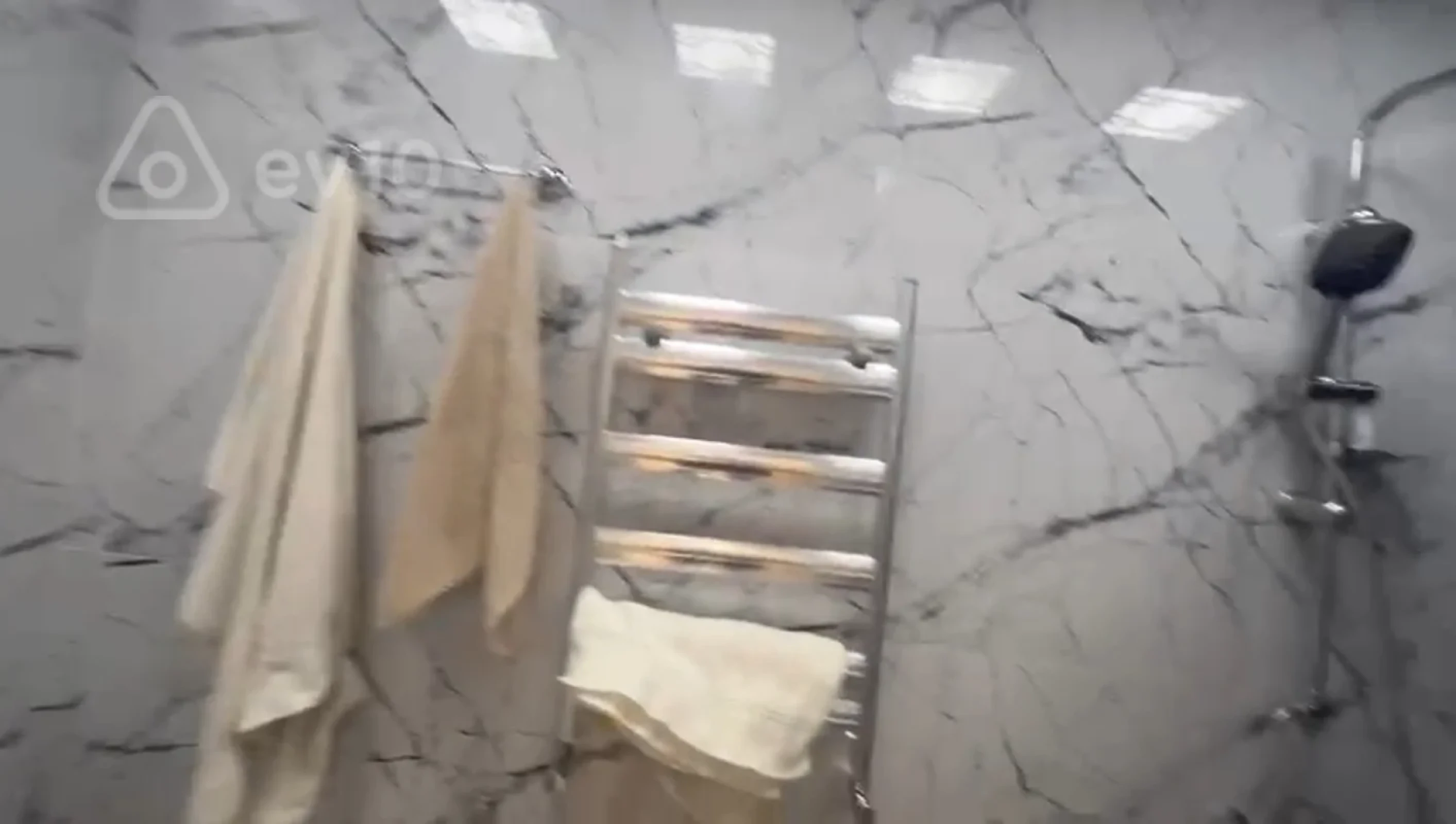 Kirayə verilir 2 otaqlı yeni tikili 67 m²