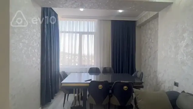 Kirayə verilir 2 otaqlı yeni tikili 67 m²