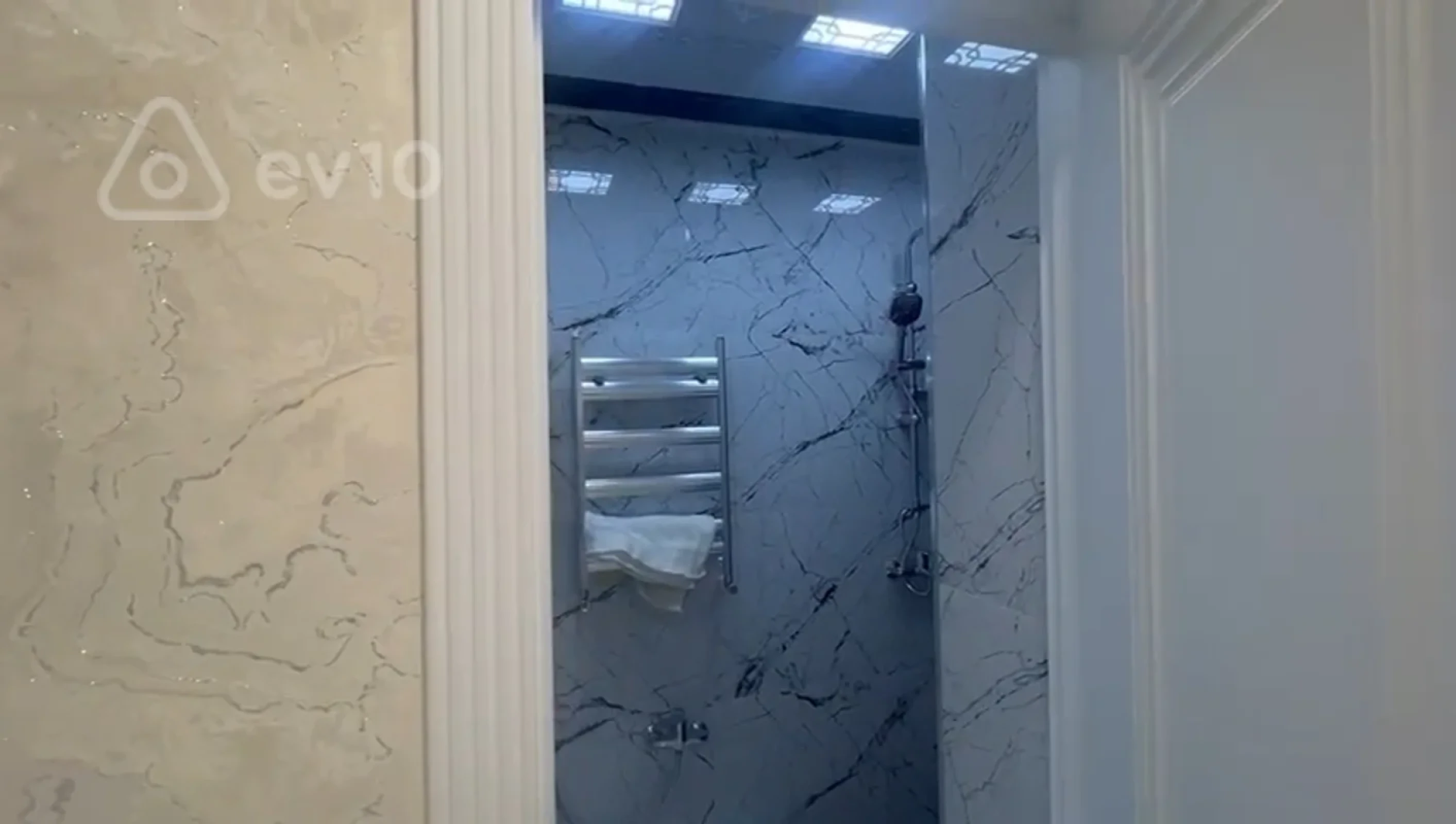 Kirayə verilir 2 otaqlı yeni tikili 67 m²