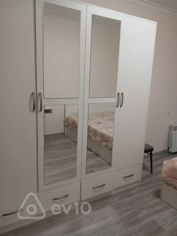 Kirayə verilir 2 otaqlı yeni tikili 60 m²