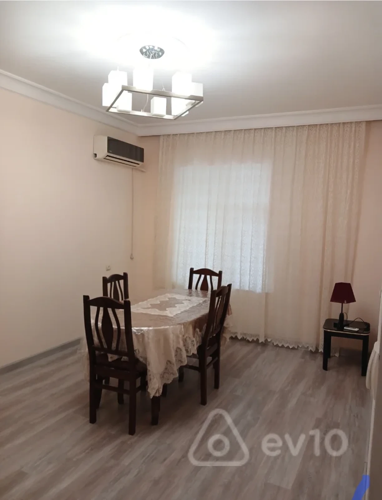 Kirayə verilir 2 otaqlı yeni tikili 60 m²