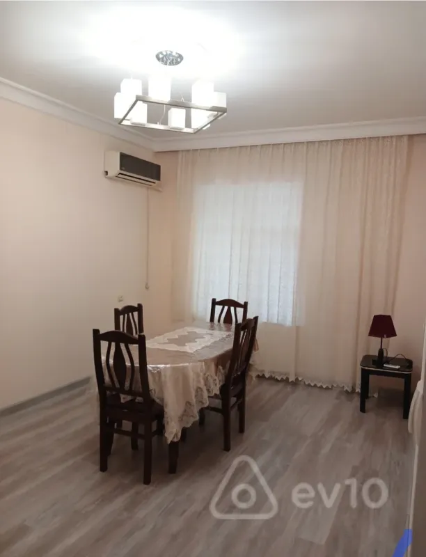 Kirayə verilir 2 otaqlı yeni tikili 60 m²