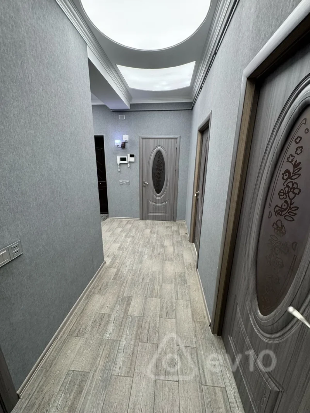 Kirayə verilir 3 otaqlı yeni tikili 130 m²