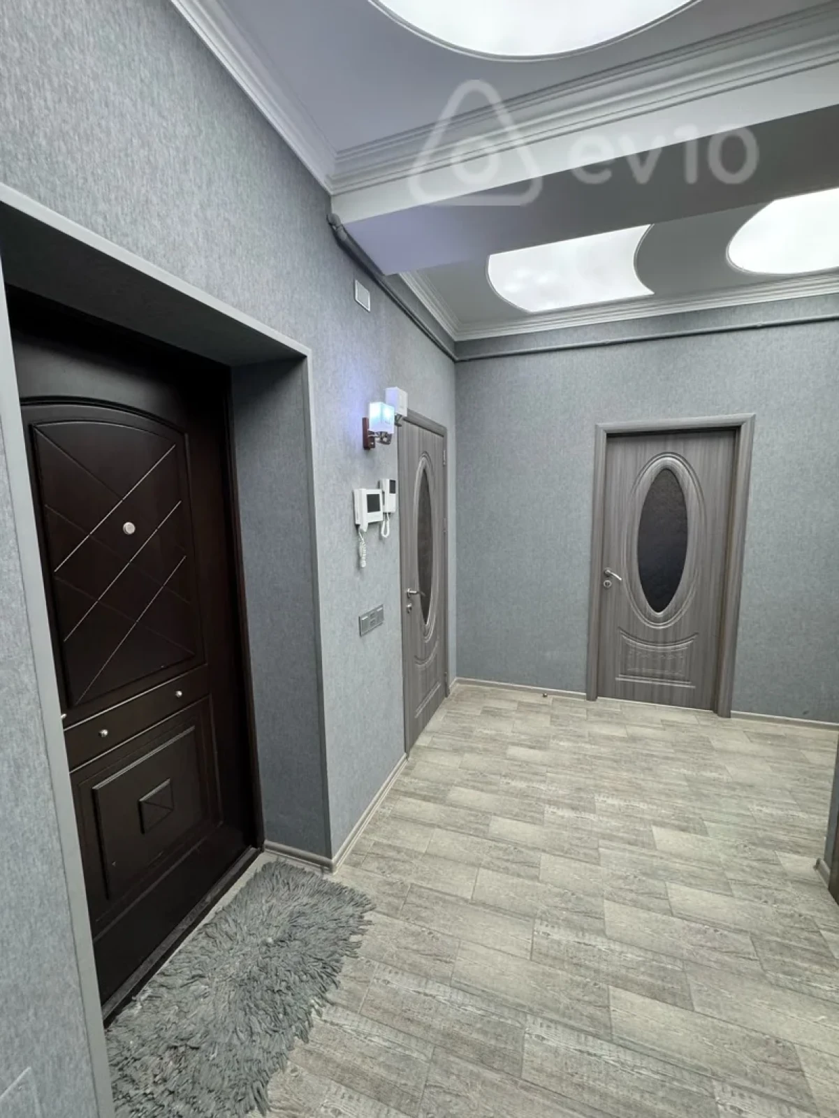 Kirayə verilir 3 otaqlı yeni tikili 130 m²