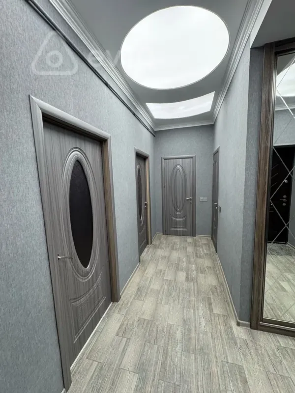 Kirayə verilir 3 otaqlı yeni tikili 130 m²