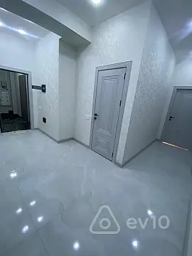 Satılır 3 otaqlı yeni tikili 83.7 m²