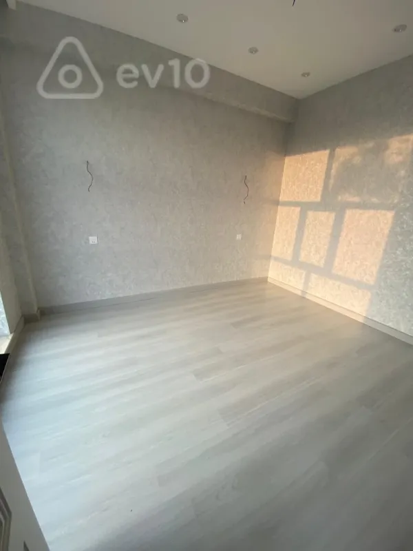 Satılır 3 otaqlı yeni tikili 83.7 m²