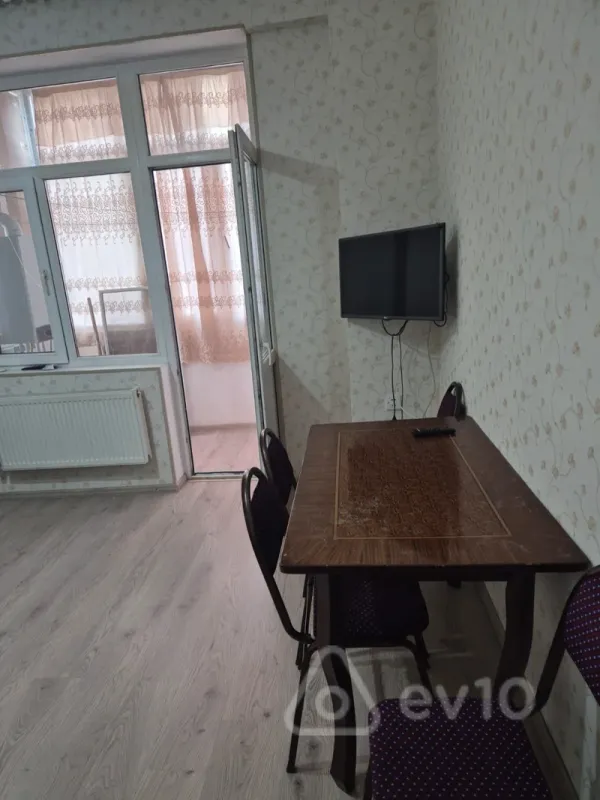 Kirayə verilir 2 otaqlı yeni tikili 55 m²