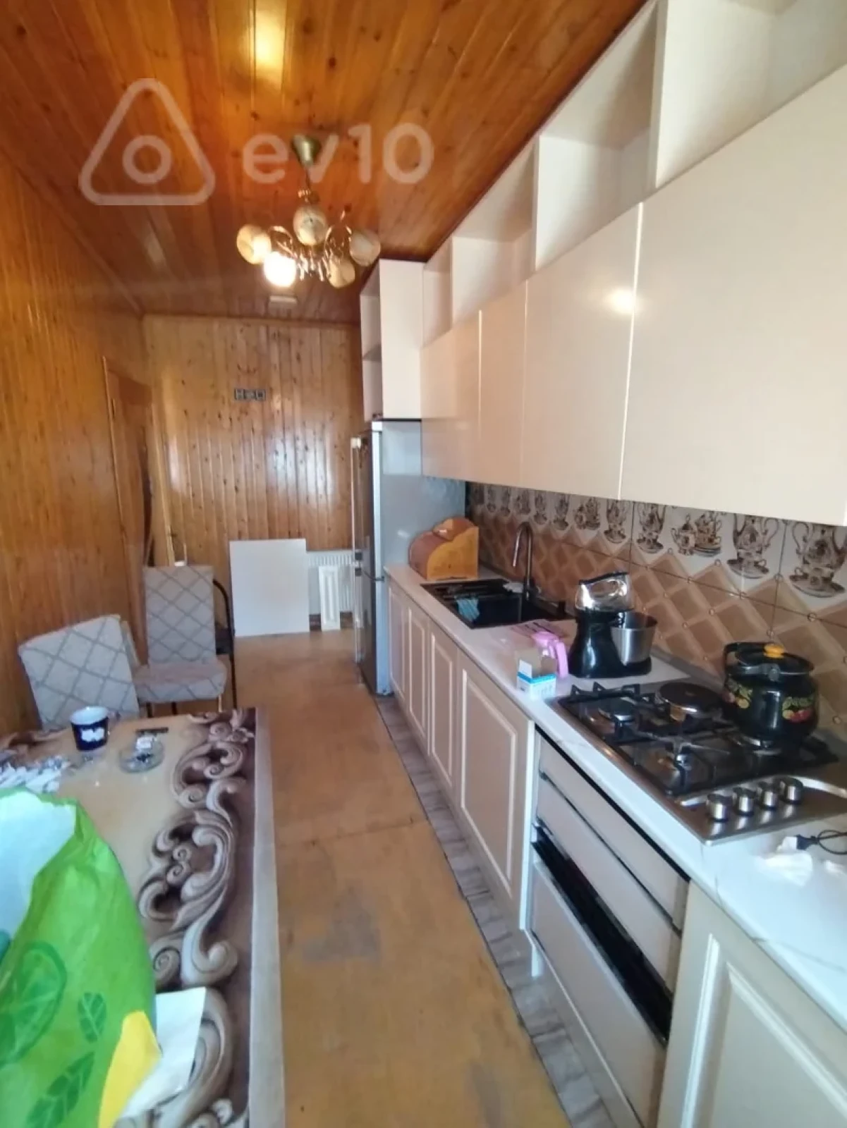 Satılır 7 otaqlı həyət evi 260 m²