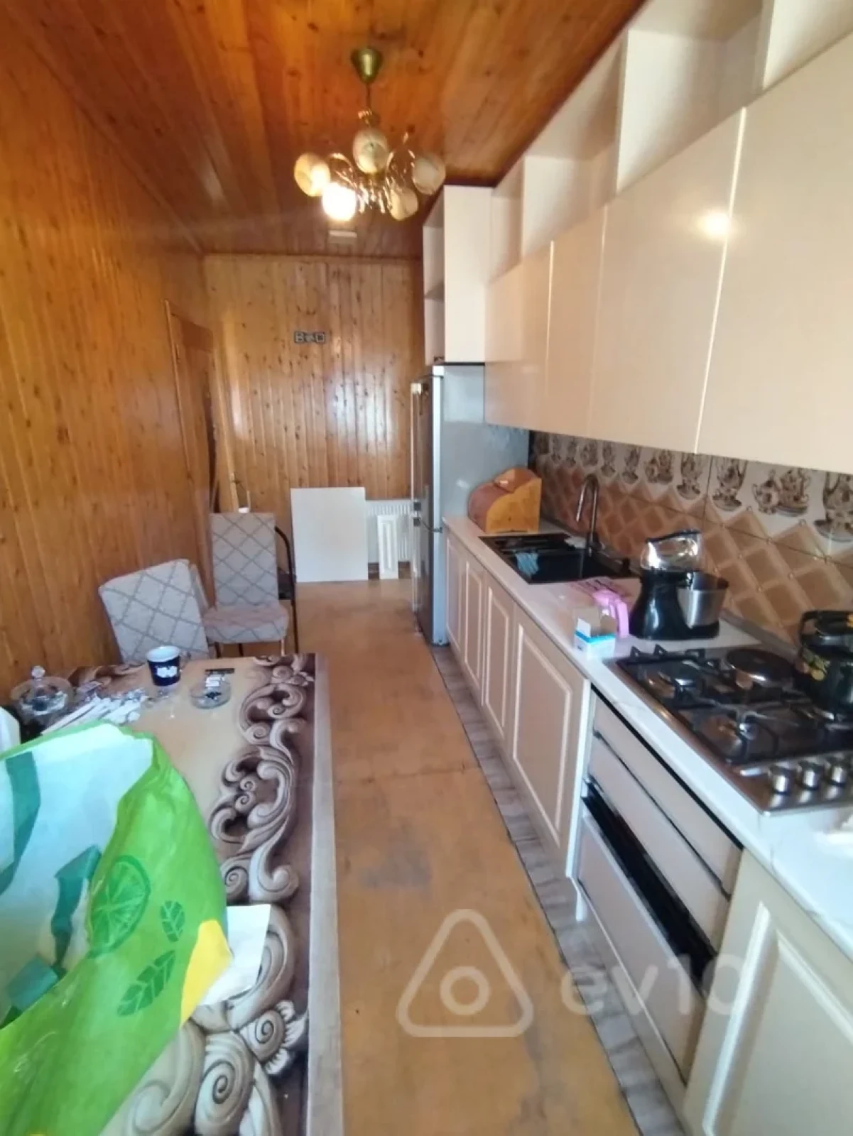 Satılır 7 otaqlı həyət evi 260 m²