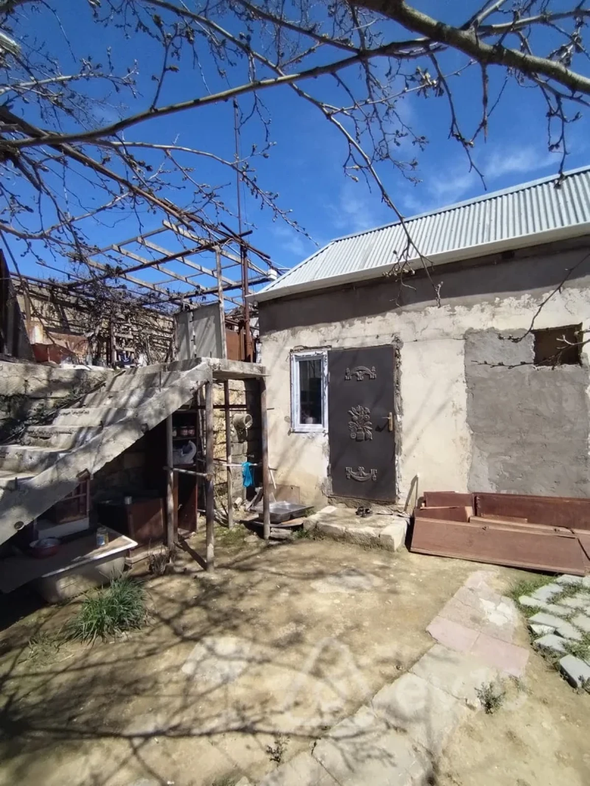 Satılır 7 otaqlı həyət evi 260 m²