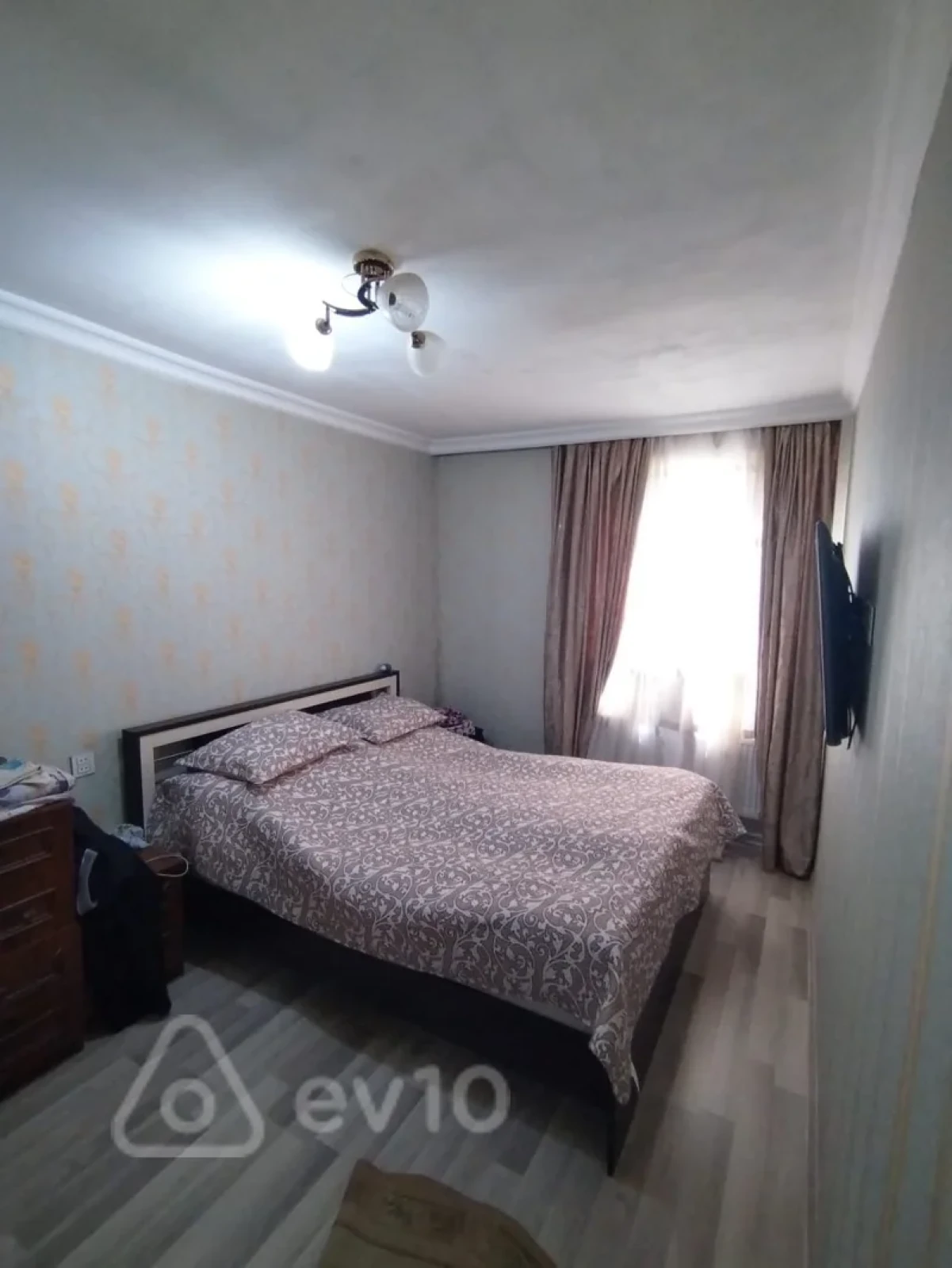Satılır 7 otaqlı həyət evi 260 m²