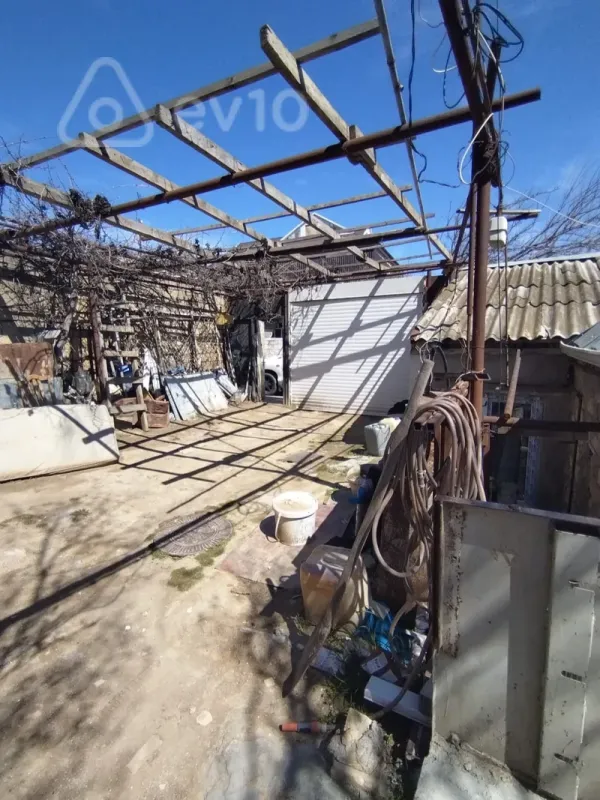 Satılır 7 otaqlı həyət evi 260 m²