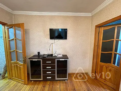 Kirayə verilir 3 otaqlı köhnə tikili 46 m²
