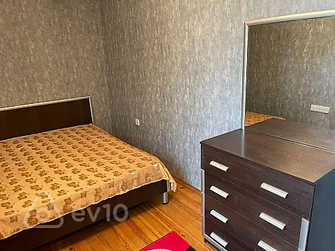 Kirayə verilir 3 otaqlı köhnə tikili 46 m²