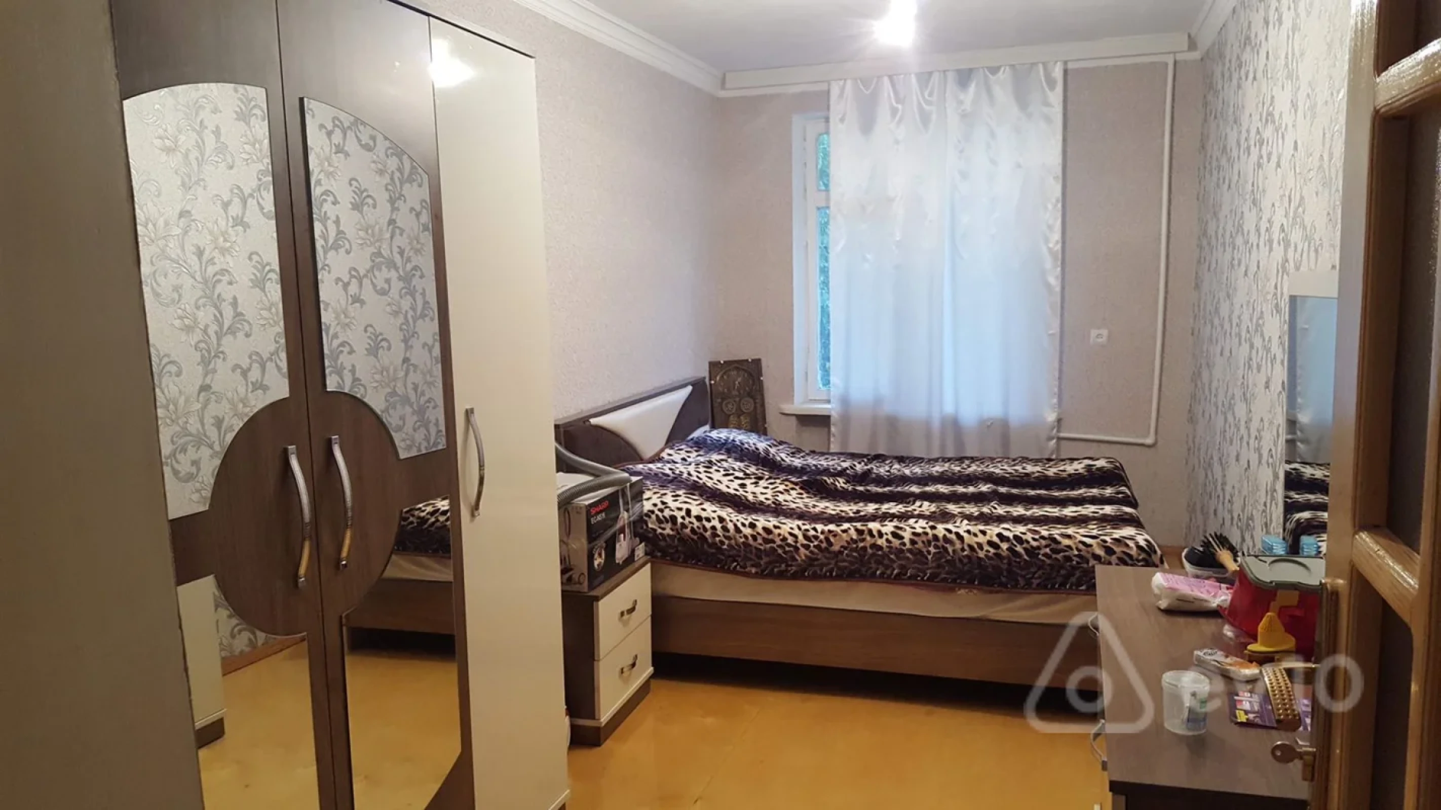 Kirayə verilir 2 otaqlı köhnə tikili 50 m²