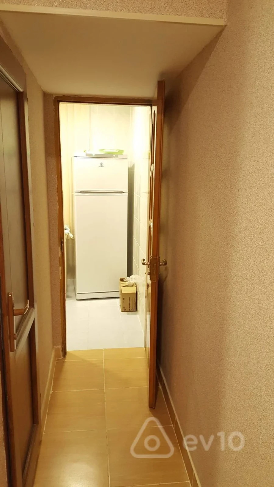 Kirayə verilir 2 otaqlı köhnə tikili 50 m²