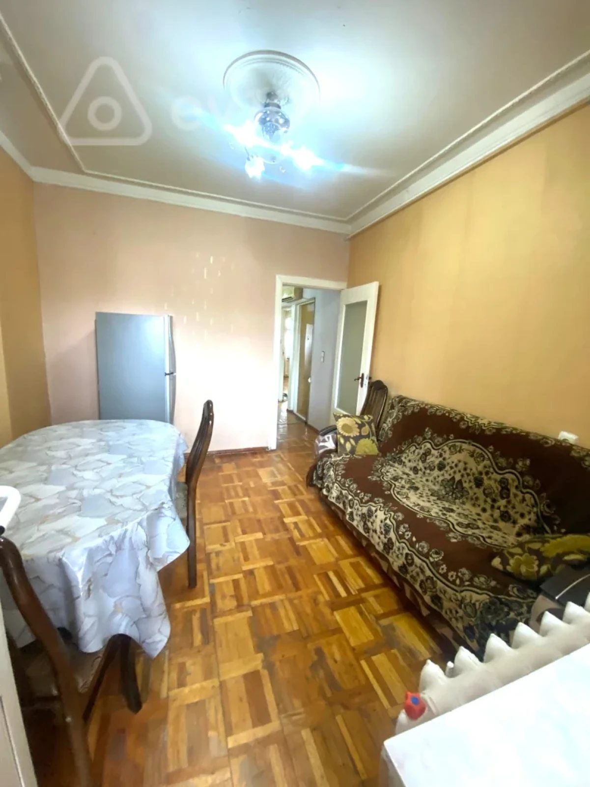 Kirayə verilir 2 otaqlı köhnə tikili 59 m²