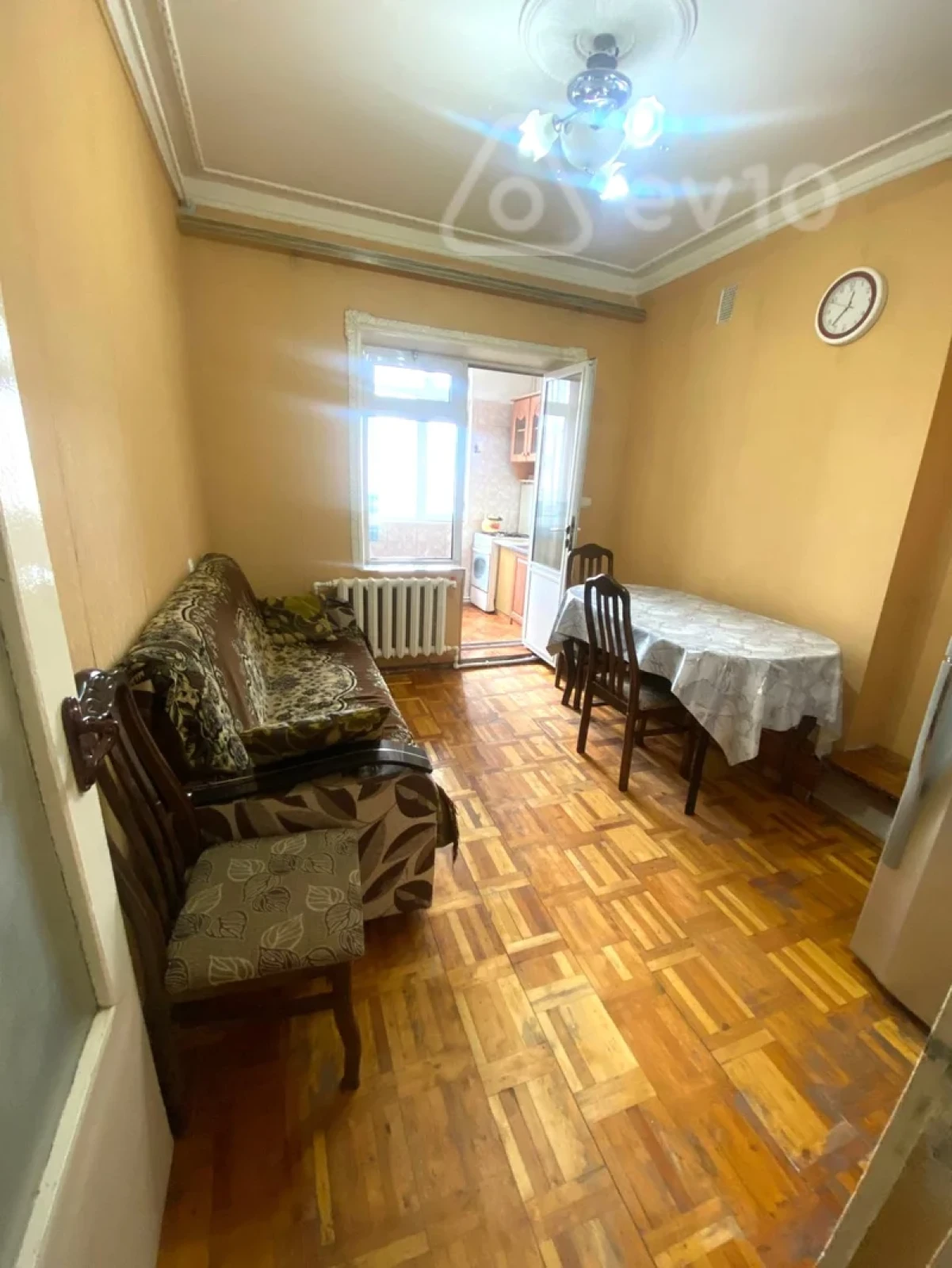 Kirayə verilir 2 otaqlı köhnə tikili 59 m²