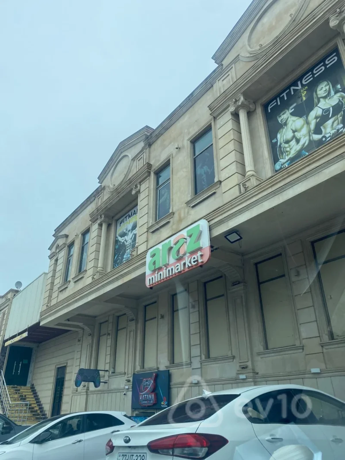 Kirayə verilir 2 otaqlı köhnə tikili 59 m²