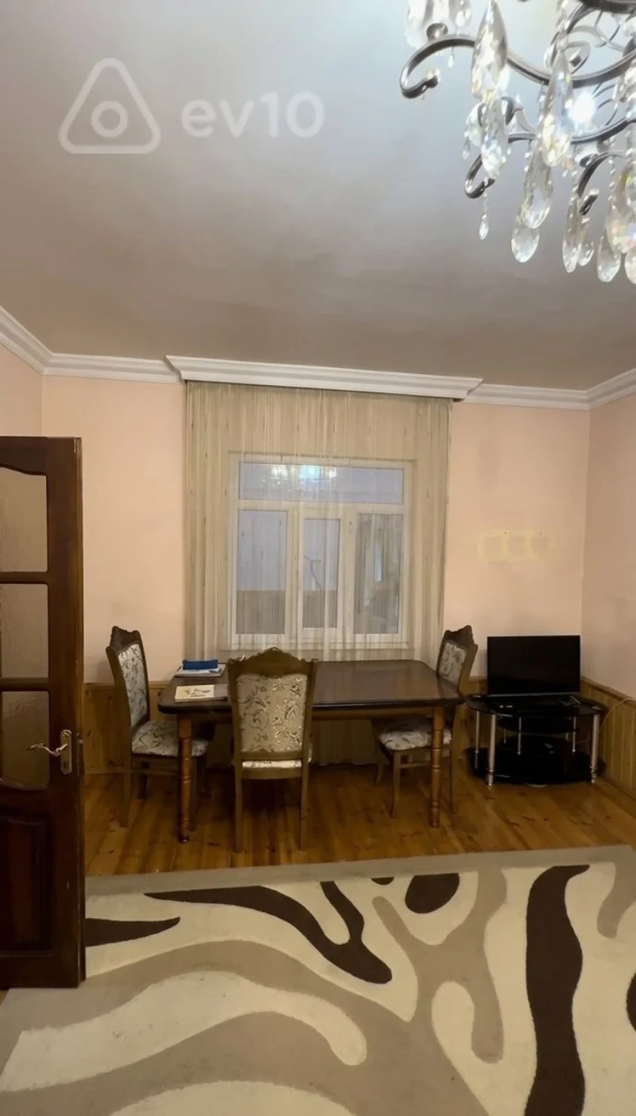 Satılır 6 otaqlı həyət evi 260 m²