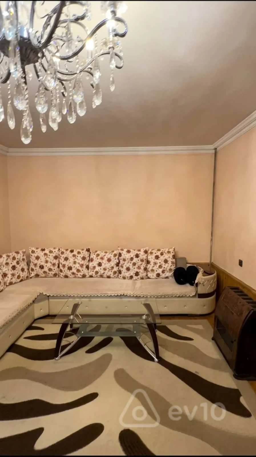 Satılır 6 otaqlı həyət evi 260 m²
