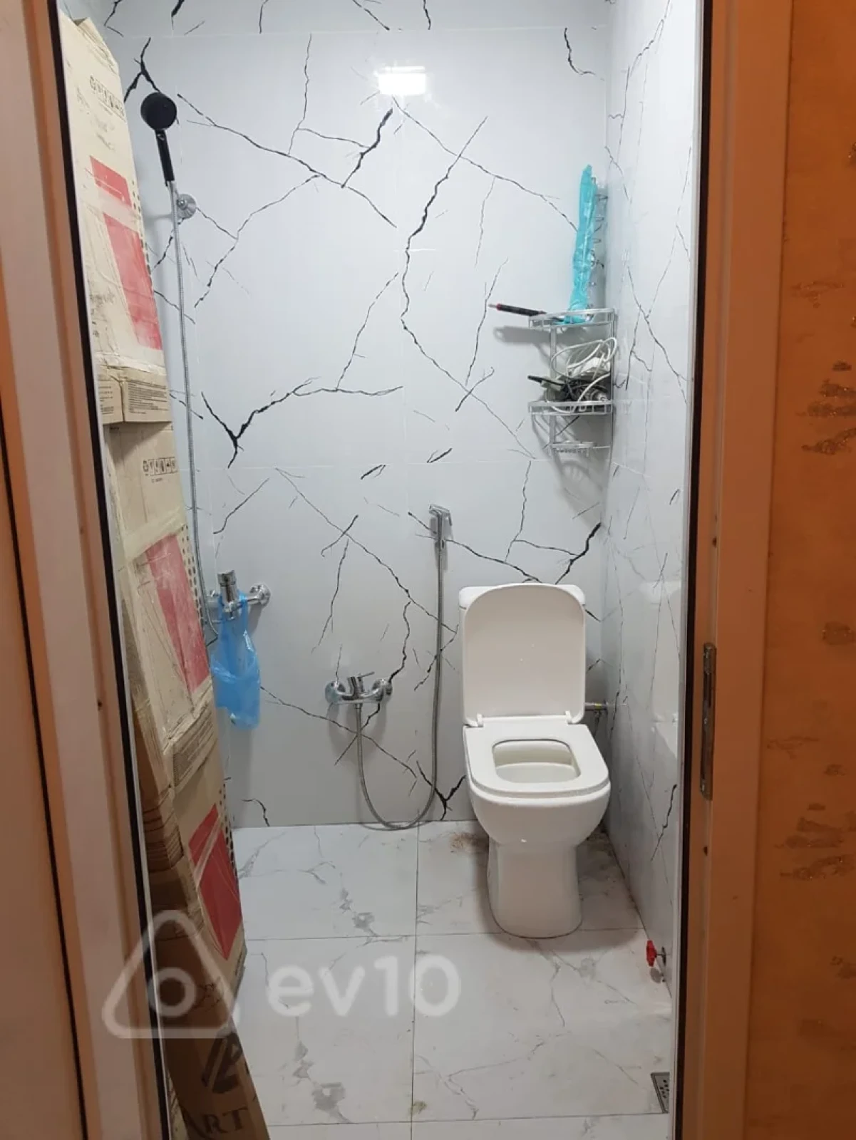 Kirayə verilir 3 otaqlı yeni tikili 65 m²
