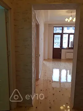 Kirayə verilir 3 otaqlı yeni tikili 65 m²