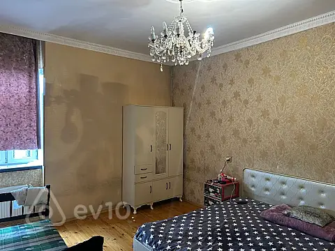 Kirayə verilir 2 otaqlı həyət evi 70 m²