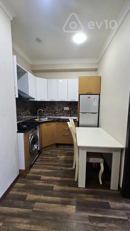 Kirayə verilir 2 otaqlı yeni tikili 57 m²