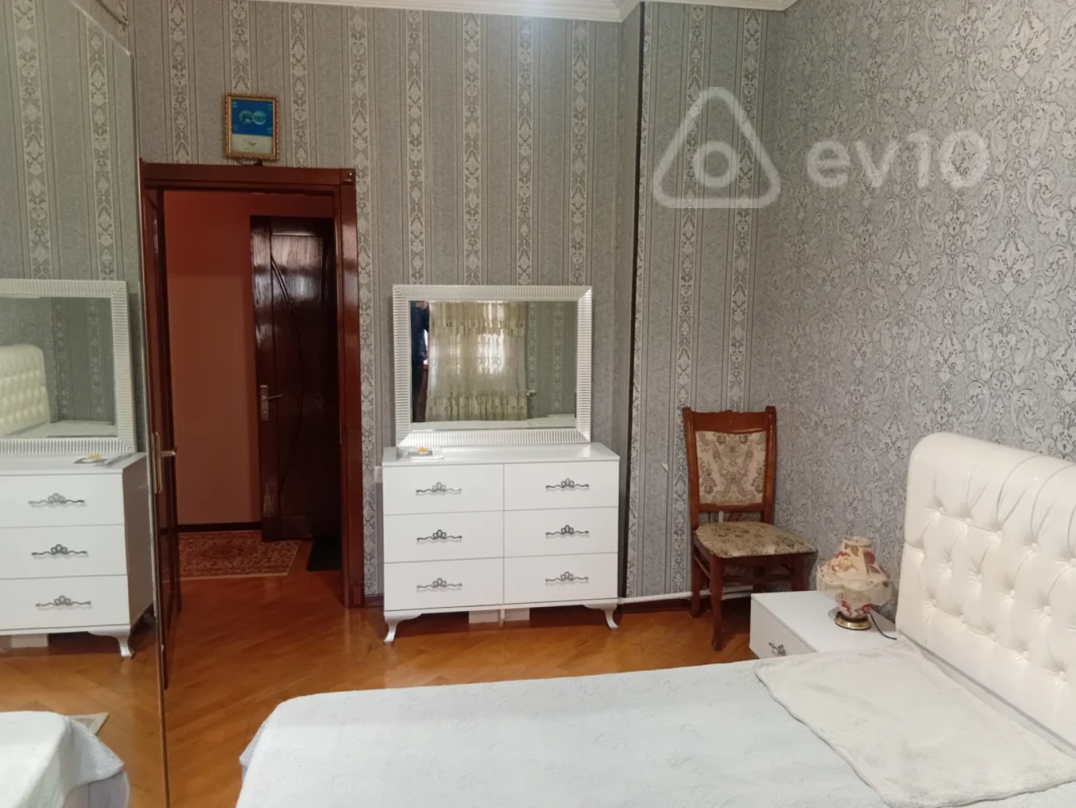 Kirayə verilir 3 otaqlı yeni tikili 75 m²