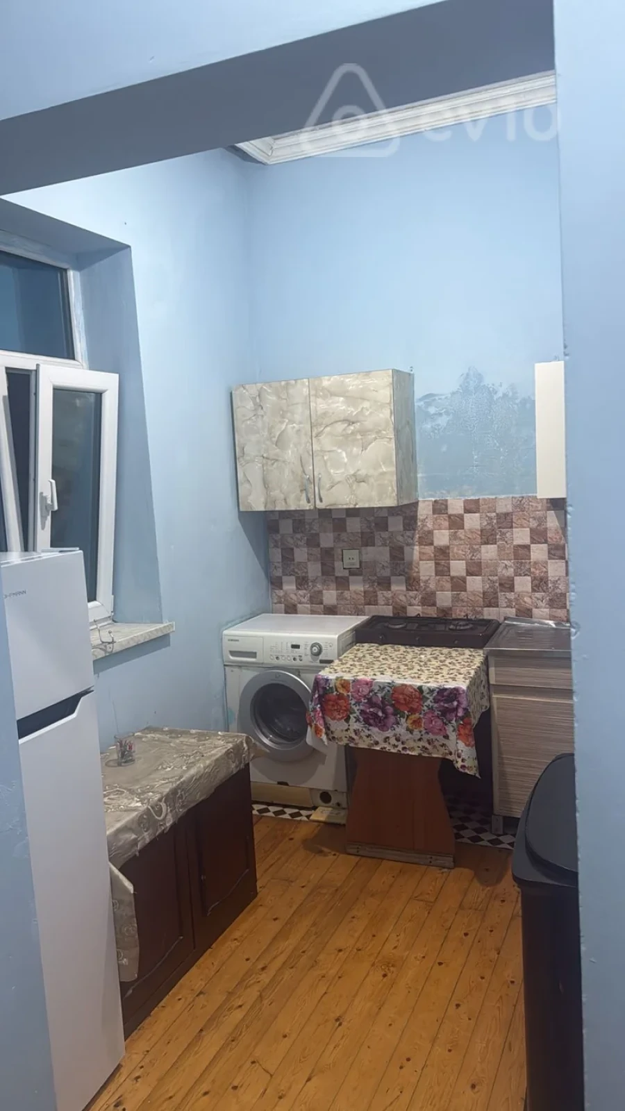 Kirayə verilir 2 otaqlı həyət evi 90 m²