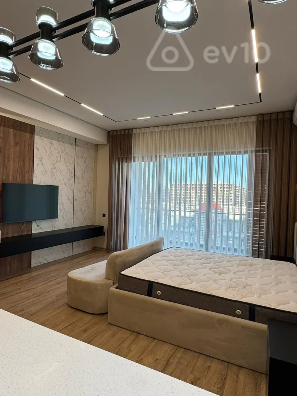 Satılır 1 otaqlı yeni tikili 57.4 m²