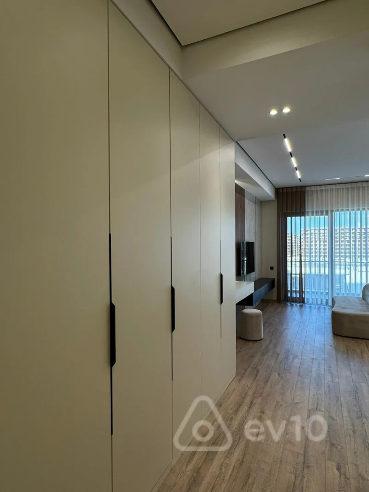 Satılır 1 otaqlı yeni tikili 57.4 m²