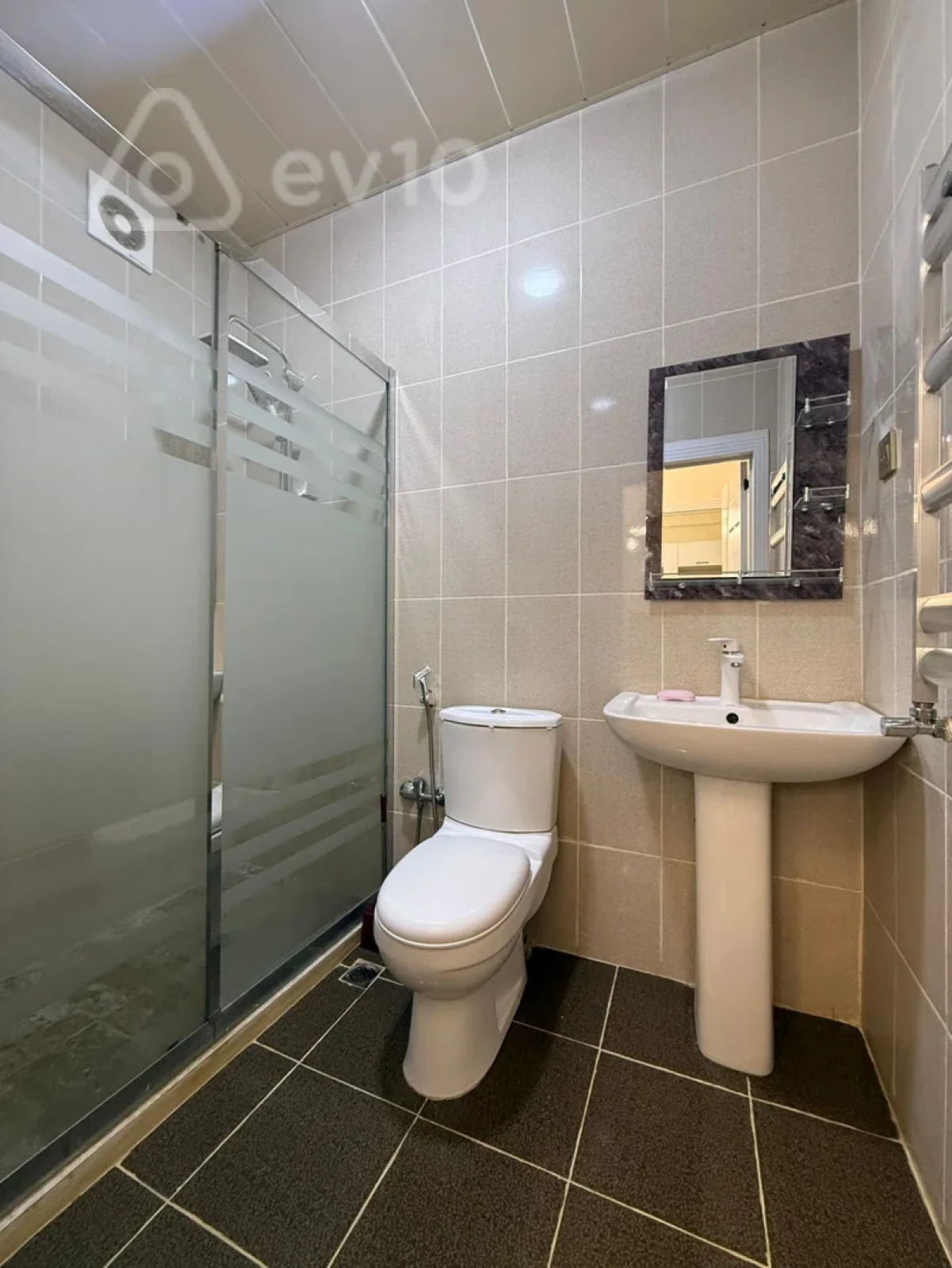 Satılır 1 otaqlı yeni tikili 40 m²