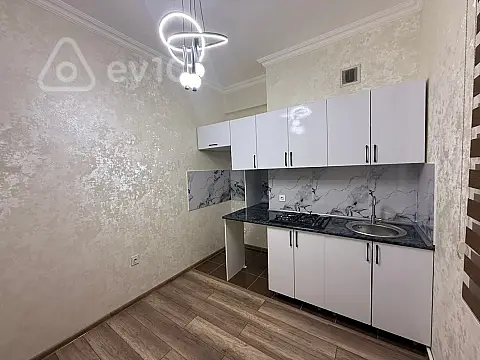 Satılır 1 otaqlı yeni tikili 40 m²