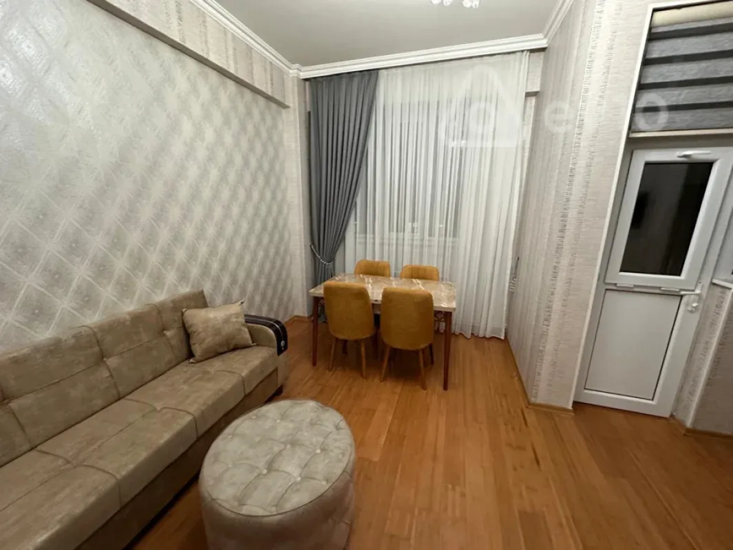 Kirayə verilir 2 otaqlı yeni tikili 51 m²