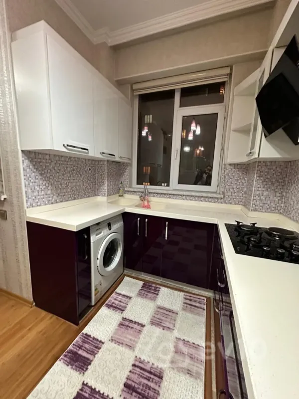 Kirayə verilir 2 otaqlı yeni tikili 51 m²