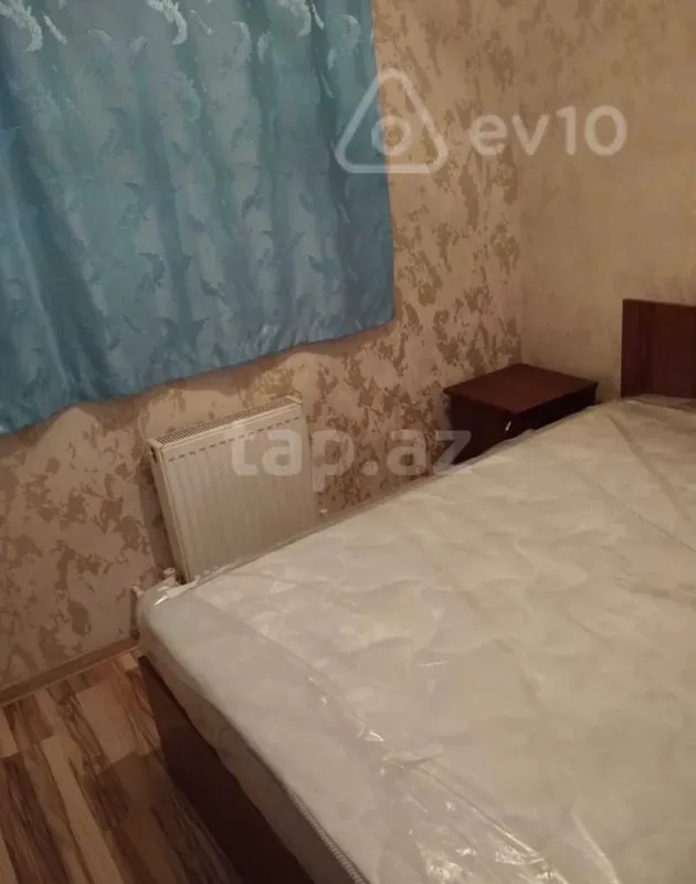 Kirayə verilir 2 otaqlı köhnə tikili 60 m²