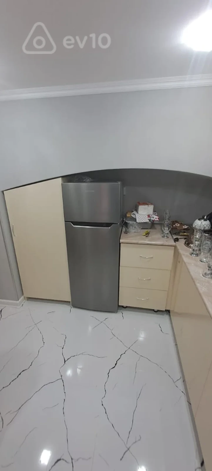Kirayə verilir 1 otaqlı köhnə tikili 30 m²
