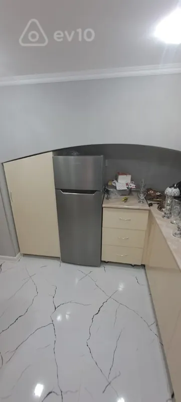 Kirayə verilir 1 otaqlı köhnə tikili 30 m²