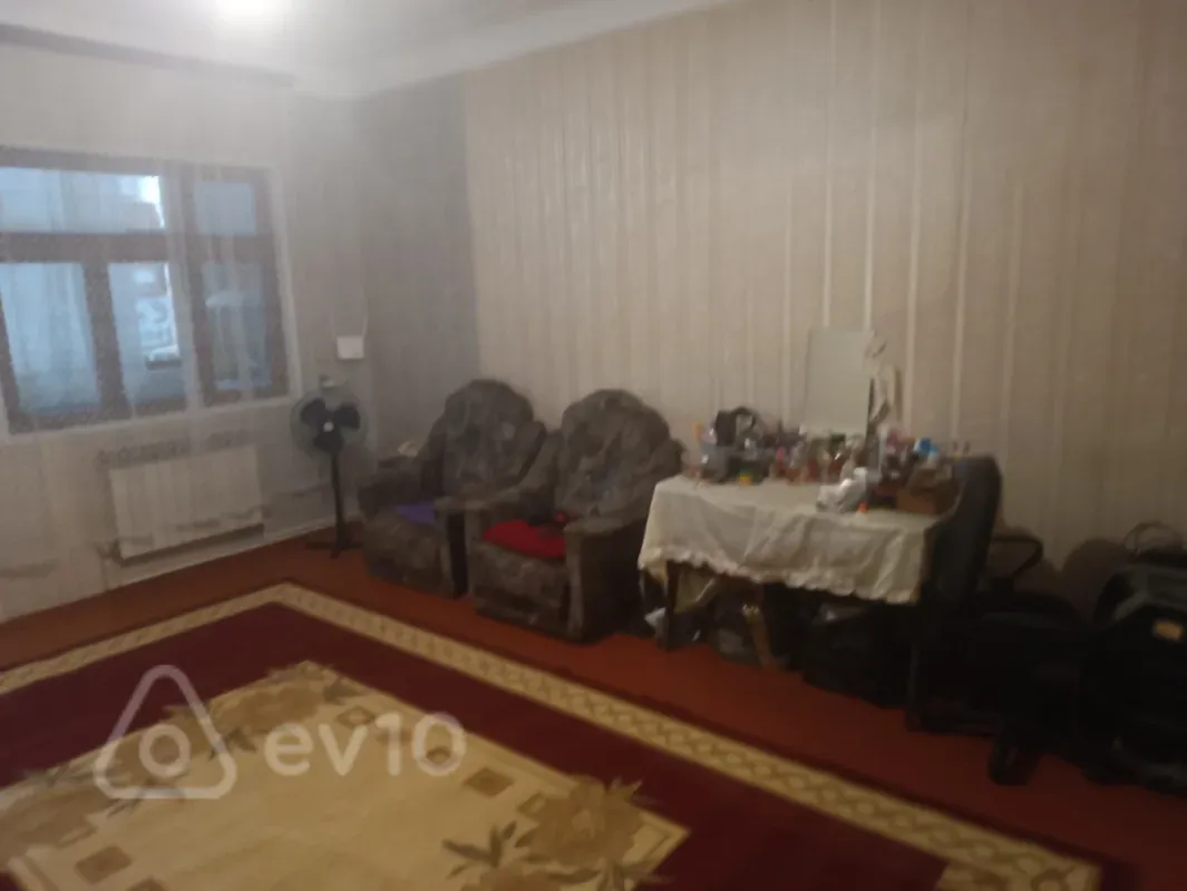 Satılır 4 otaqlı həyət evi 64 m²