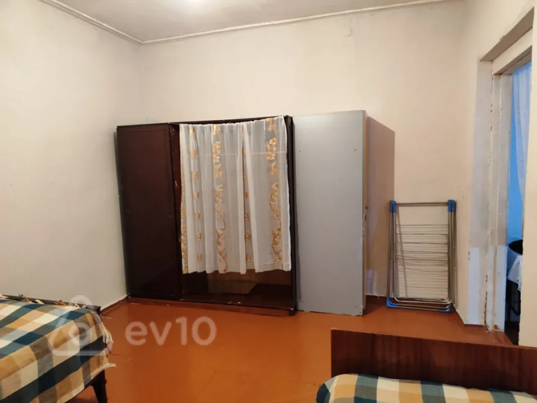 Satılır 4 otaqlı həyət evi 64 m²