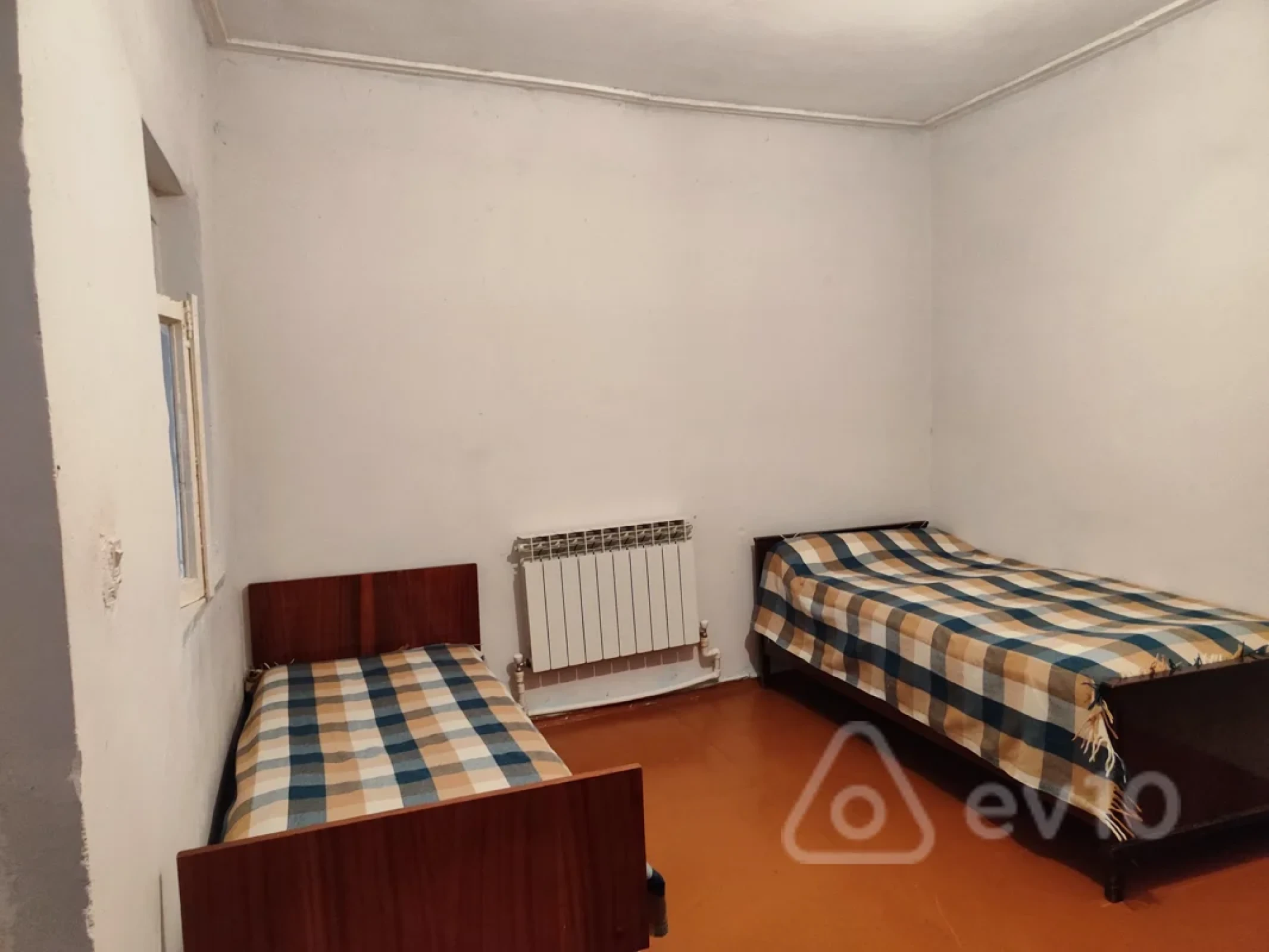 Satılır 4 otaqlı həyət evi 64 m²