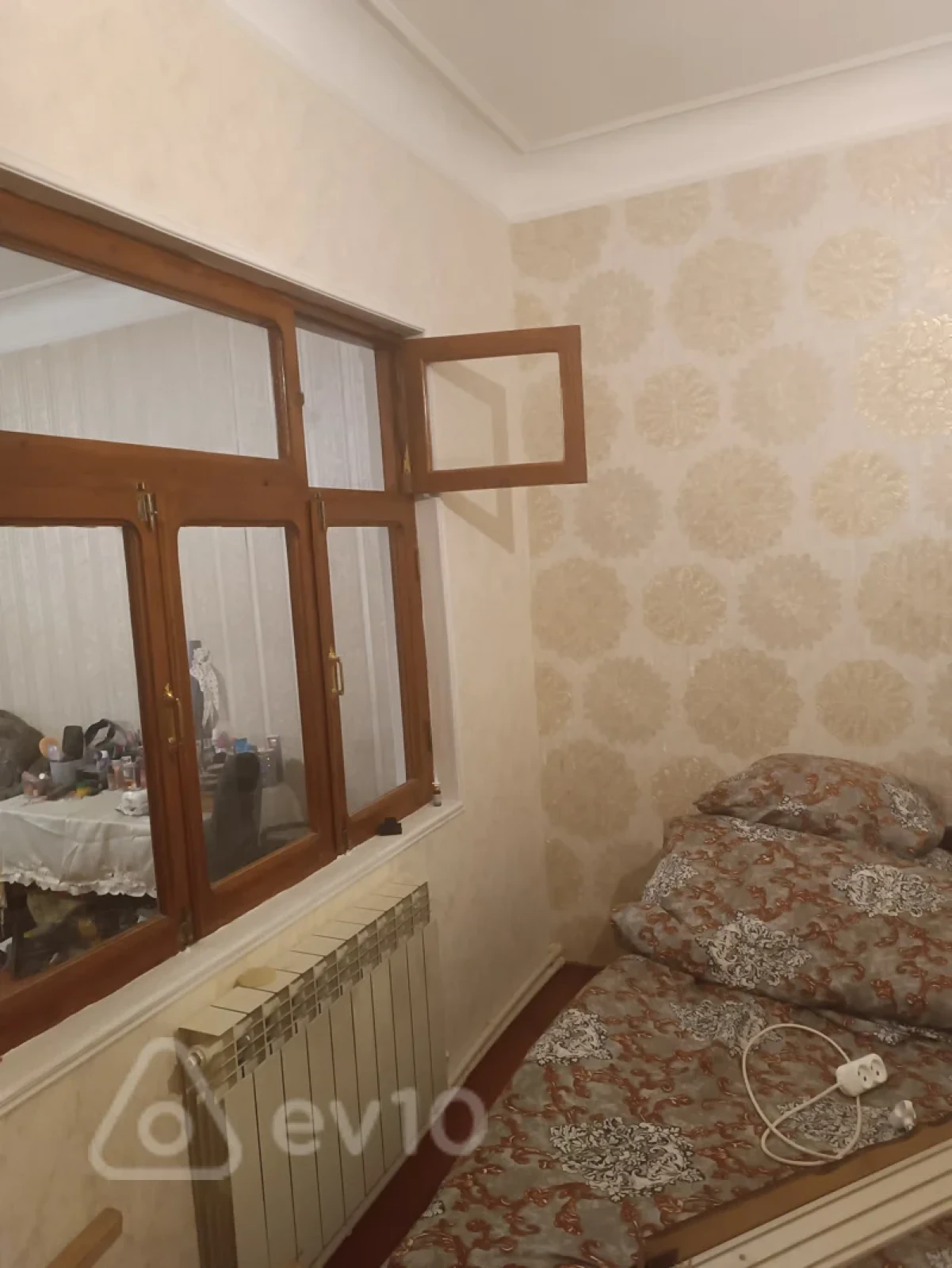 Satılır 4 otaqlı həyət evi 64 m²